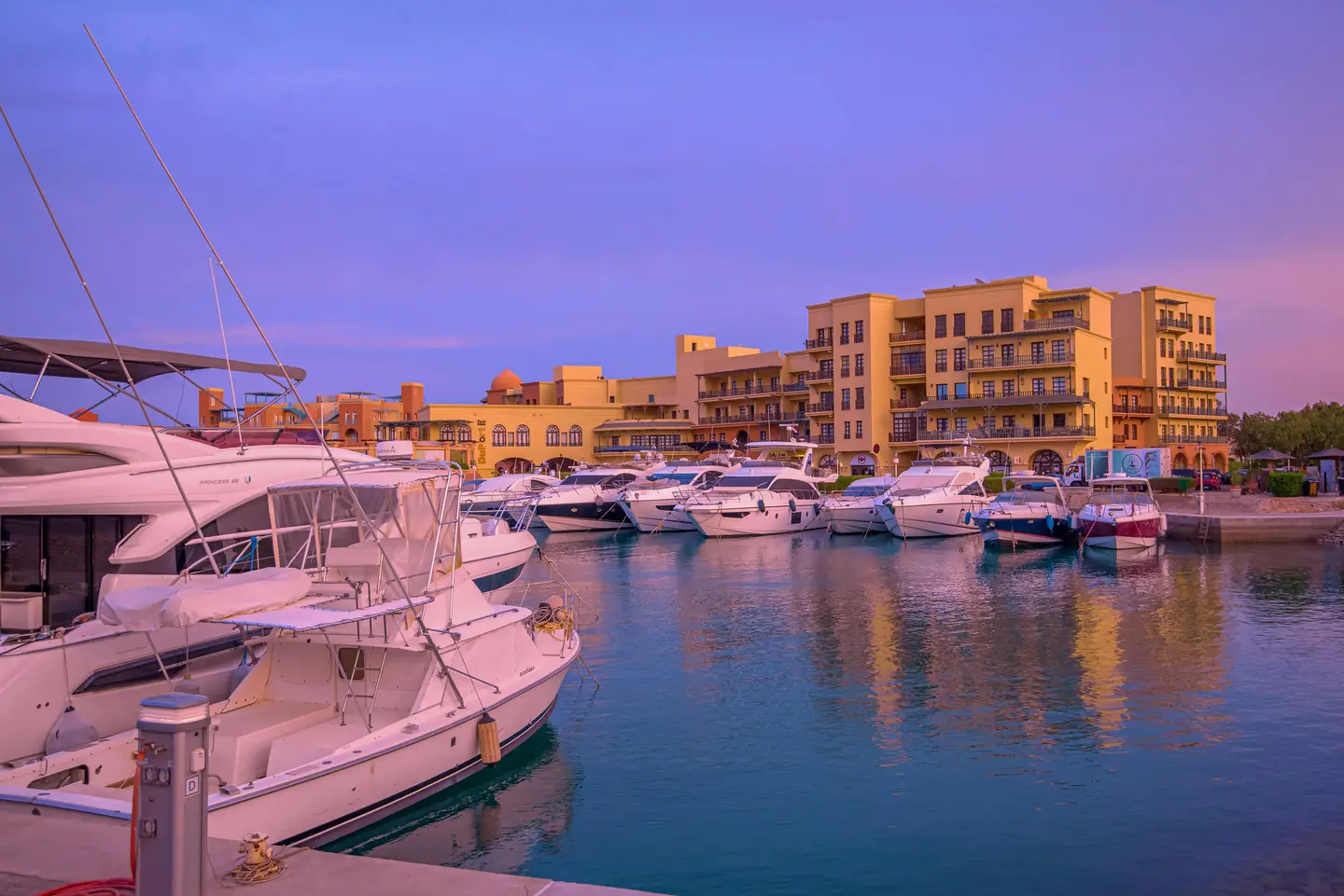  Explore Jumeirah Marsa AlArab