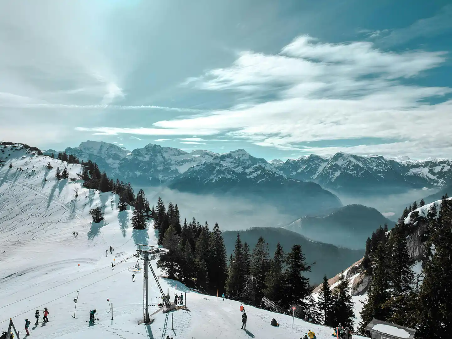 Mid-December to Mid-March is Best for Skiing and Snow
