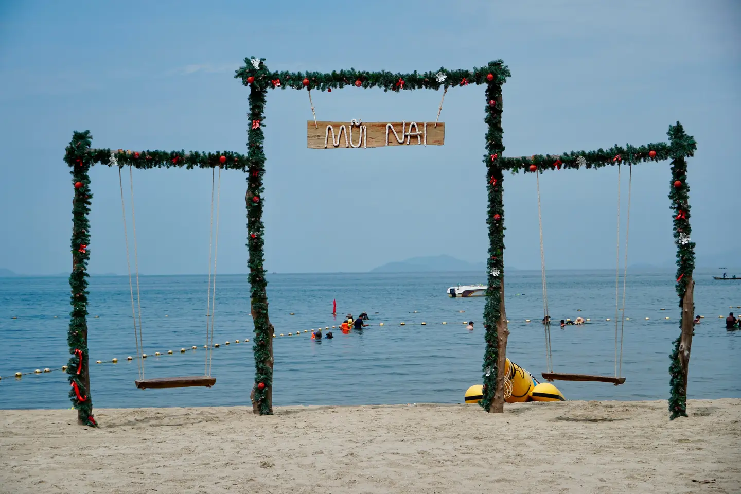 Relaxing on MÅ©i NÃ© Beach