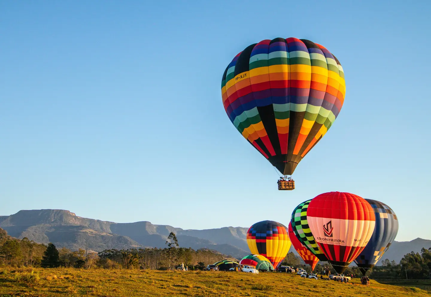 On the Boyne Valley Take a Hot Air Balloon Ride