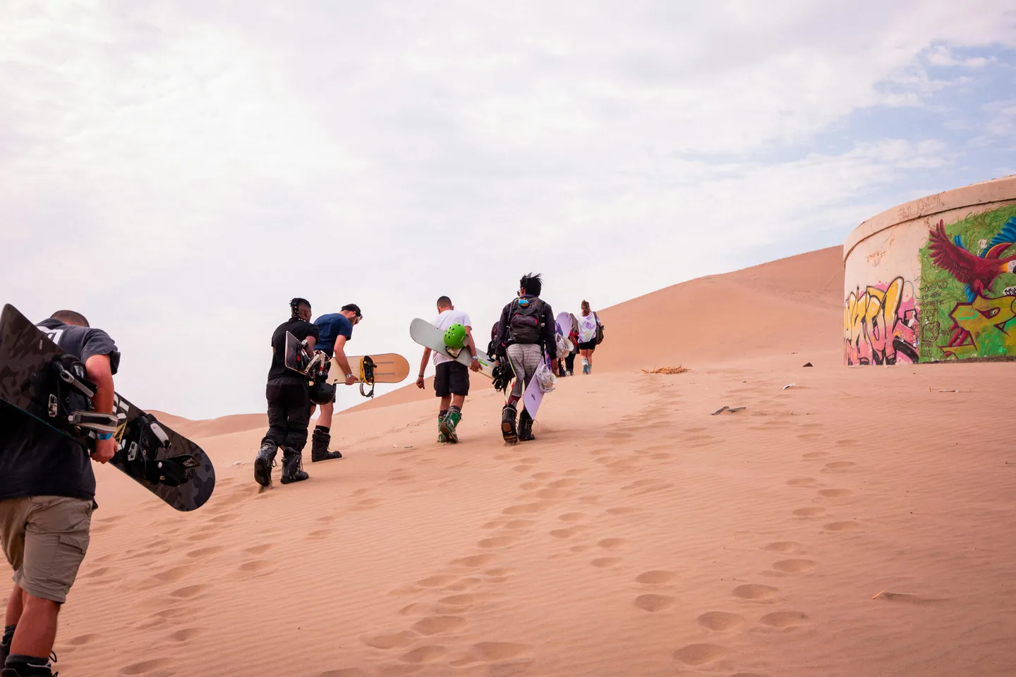 Te Paki Giant Sand Dunes sandboarding