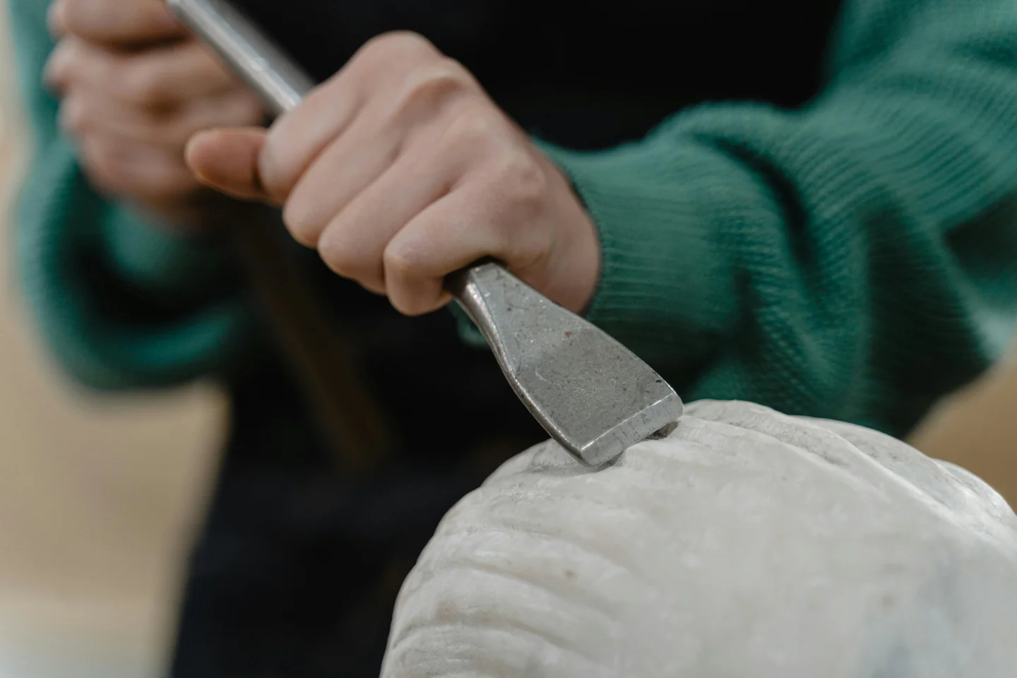 Alabaster Crafts – Hand-Carved Beauty