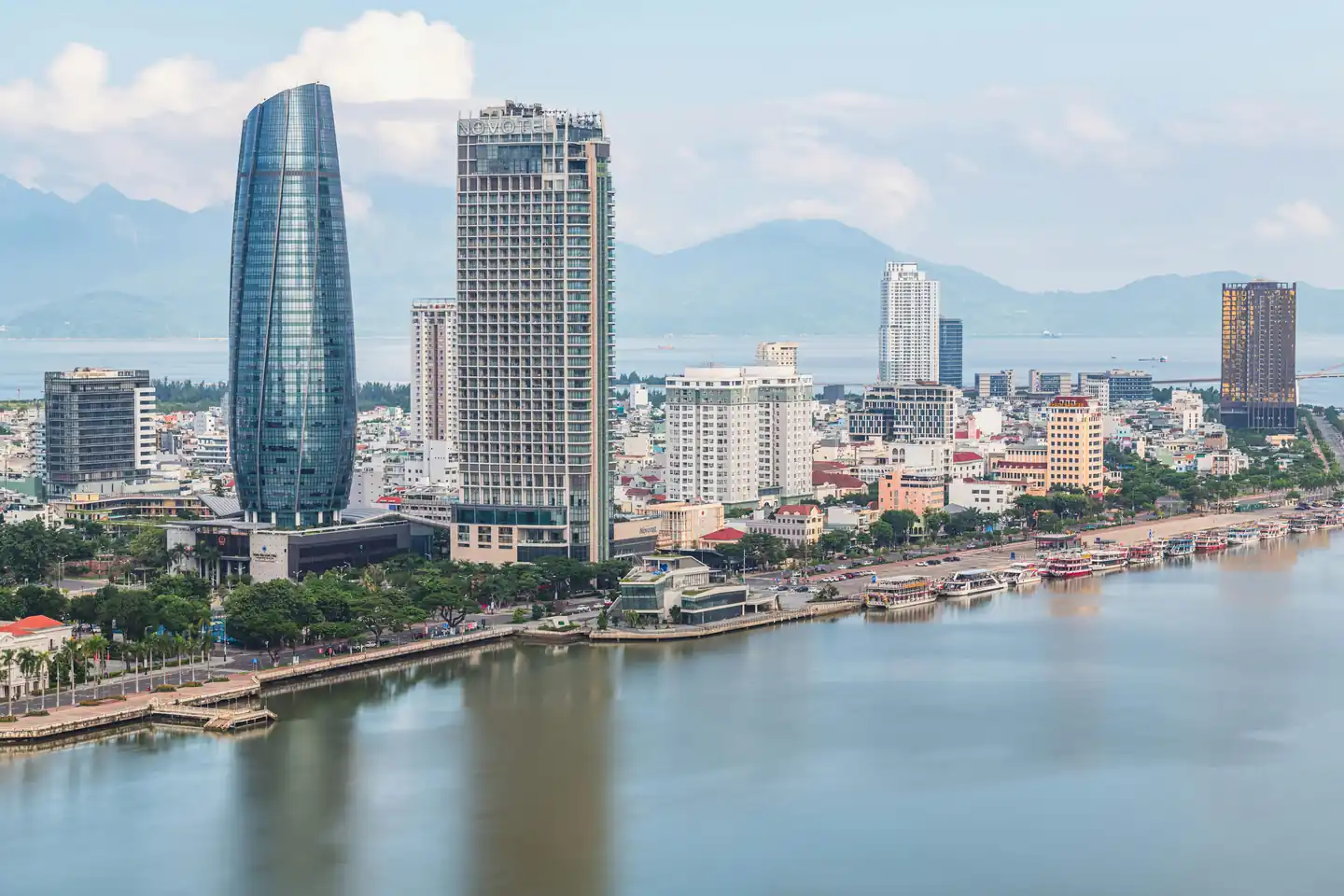 Fly to Da Nang – Gateway to Central Vietnam