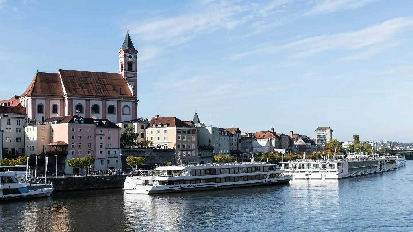 Jewish Quarter and Vltava River Cruise