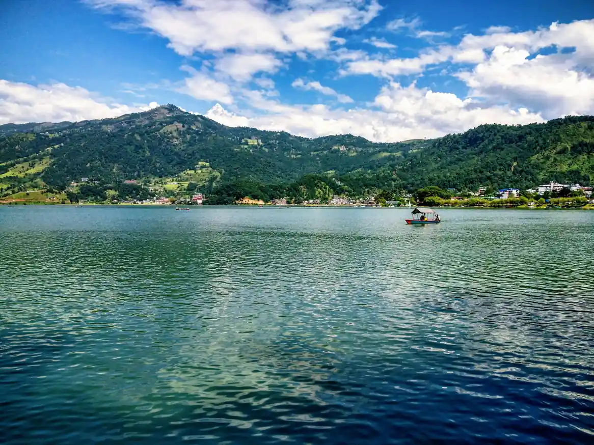 Pokhara and Sarangkot Sightseeing Tour – Lakes and Sunrise Views