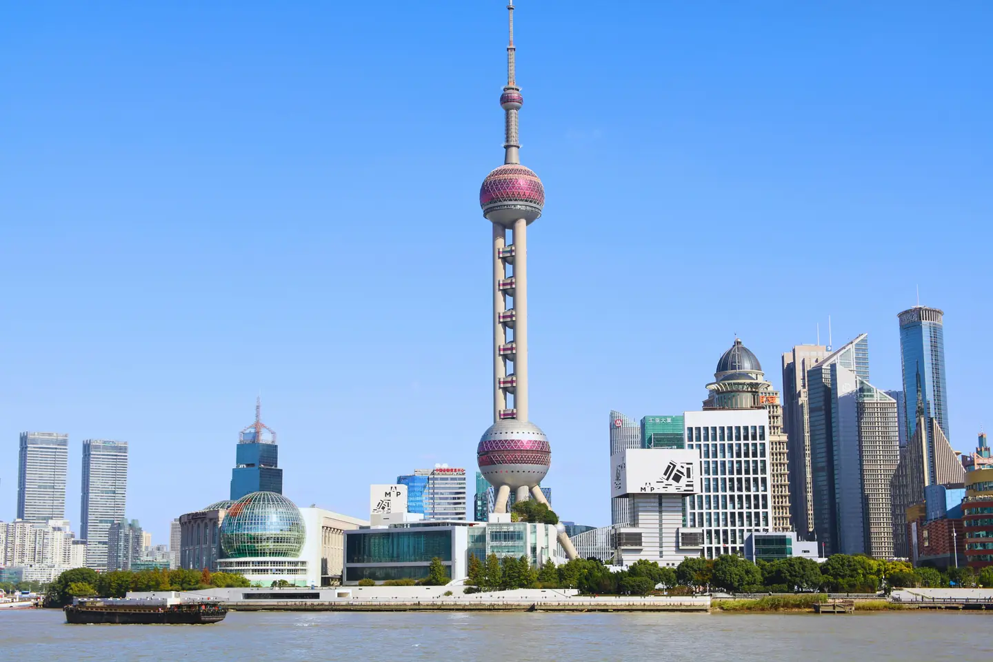 Shanghai City Tour – Tradition Meets Modernity