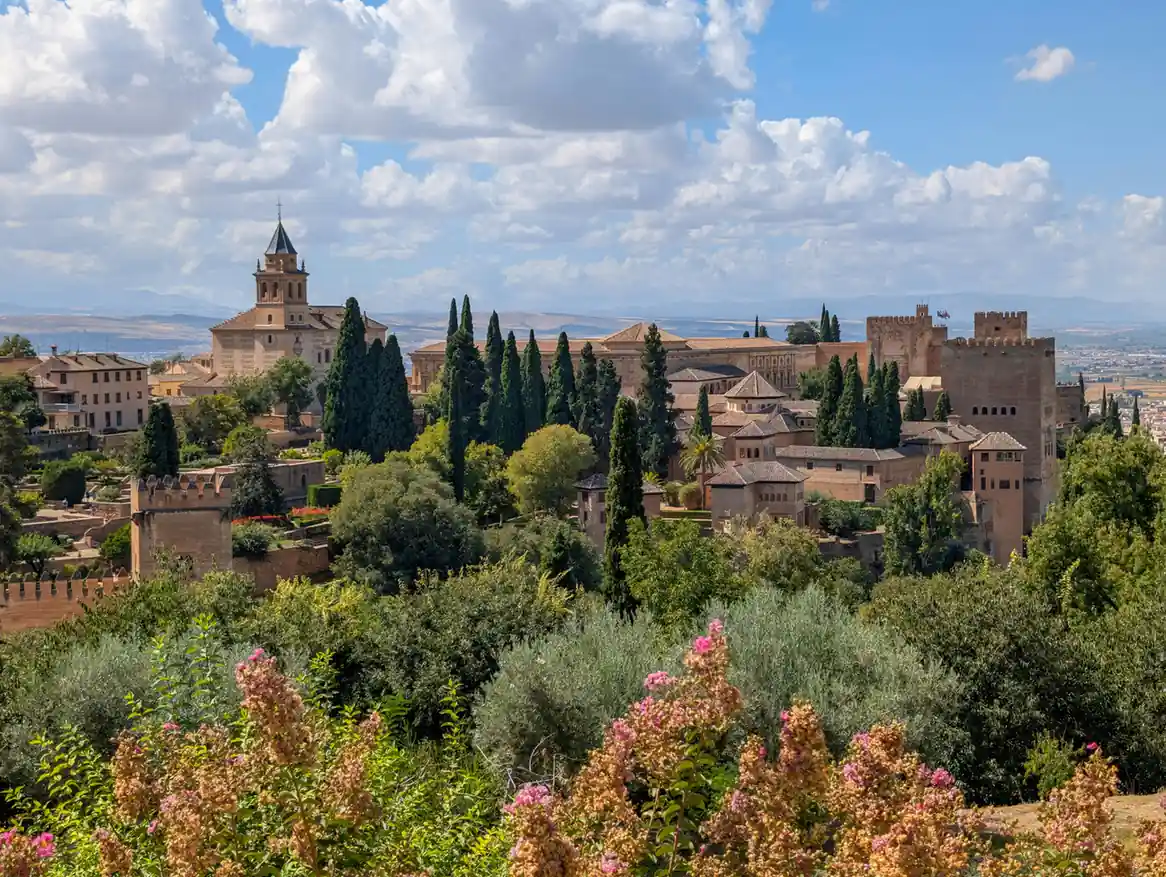 Day 5: The Alhambra & Travel to Barcelona