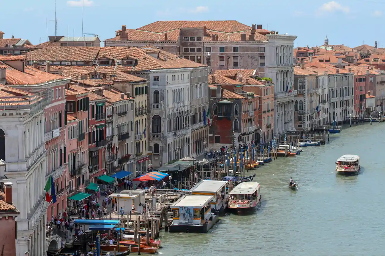 Venice – The Floating City Beckons