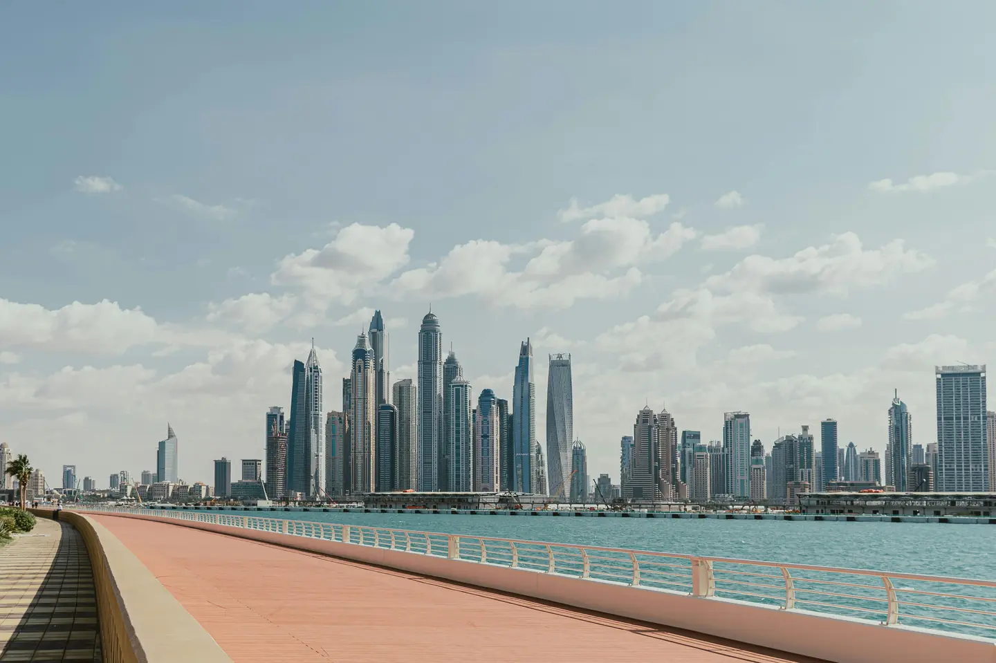 Dubai Edge Walk