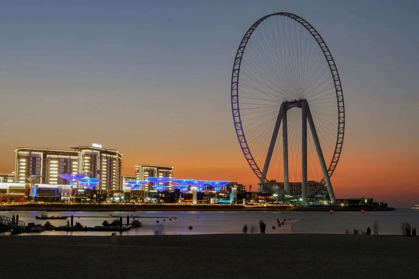 Experience Dubai Nightlife