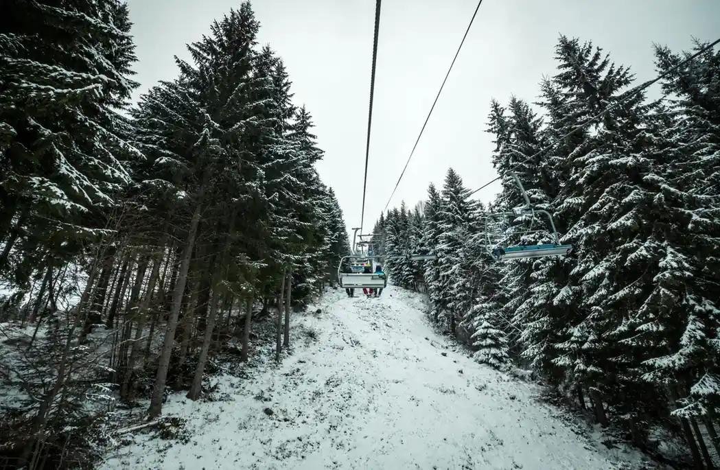 November to February – Budget Travel, Skiing, Local Life