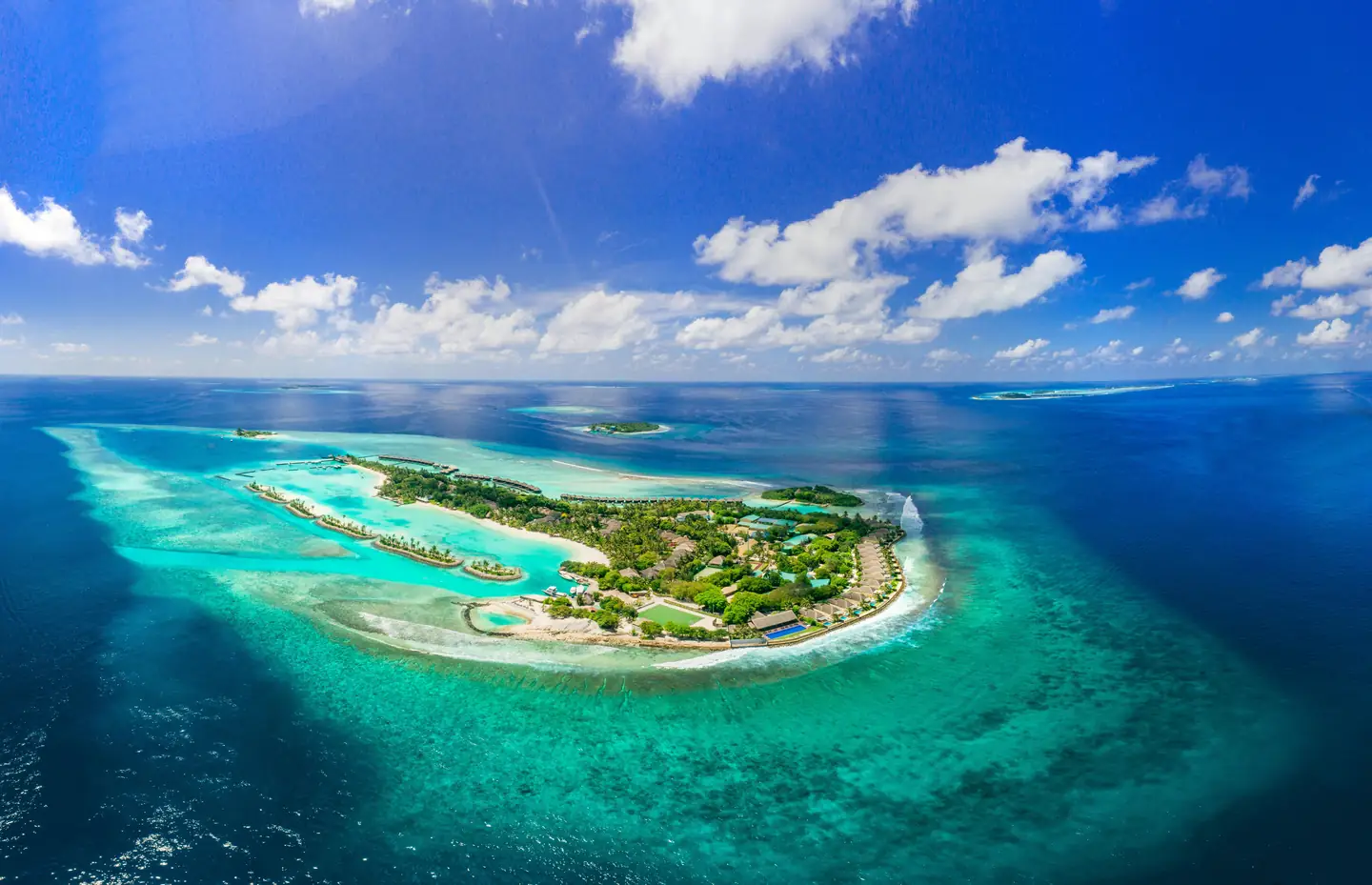  Summer (June to August): Perfect for Island Adventures