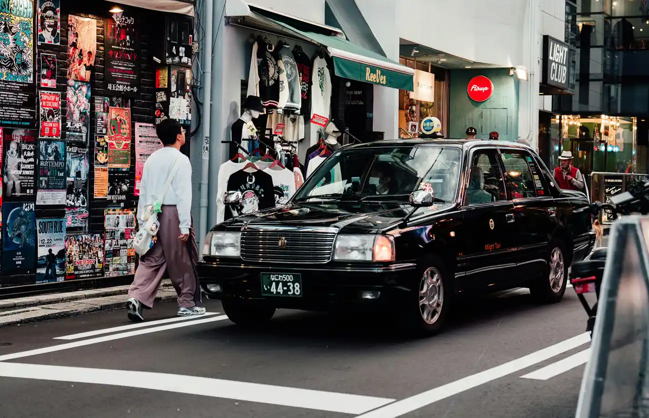 Take a Black Taxi Tour