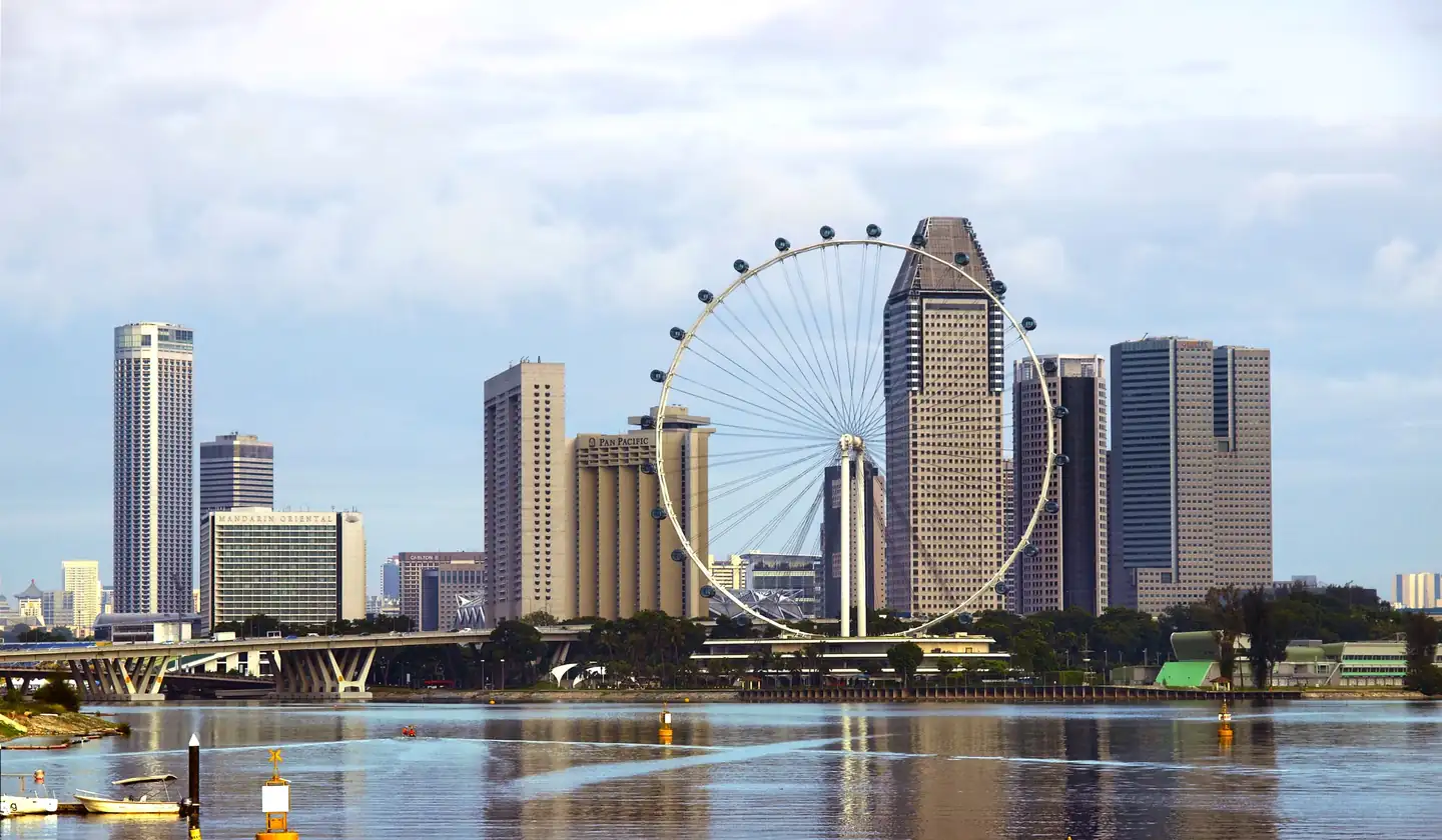 The Most Famous Monuments and Landmarks to Visit in Singapore