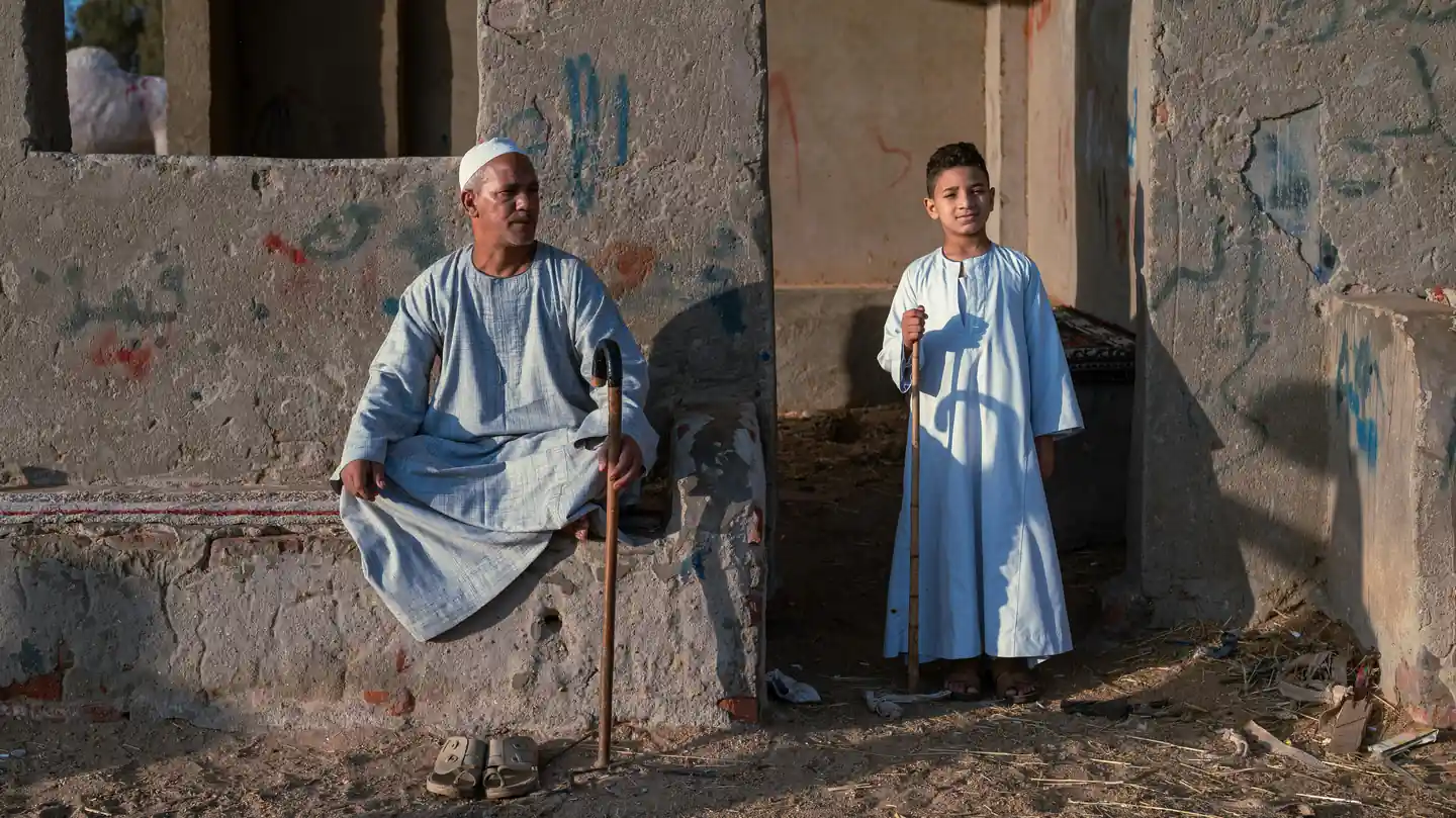 Traditional Egyptian Galabeya – Wear Like a Local