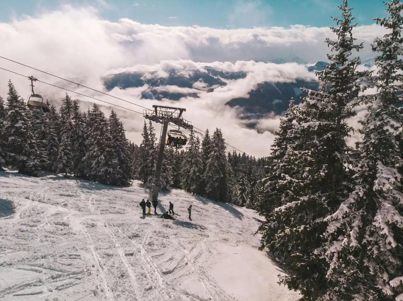 Winter (June to August) – Best for Snow Sports