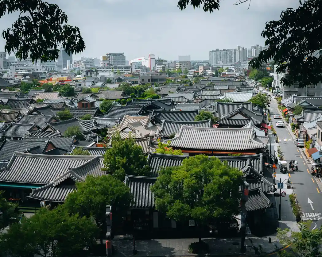 Jeonju Hanok Village-Tradition in Autumn